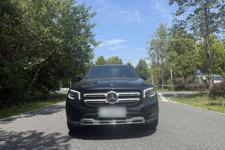 奔驰GLB 2021款 GLB 200 动感型车身外观6001