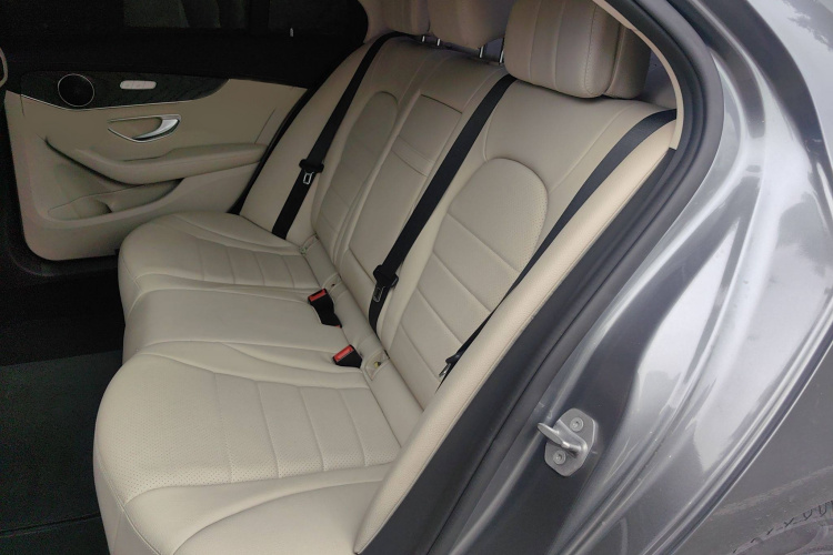 奔驰C级 2017款 改款 C 200 L 运动版中控内饰7004