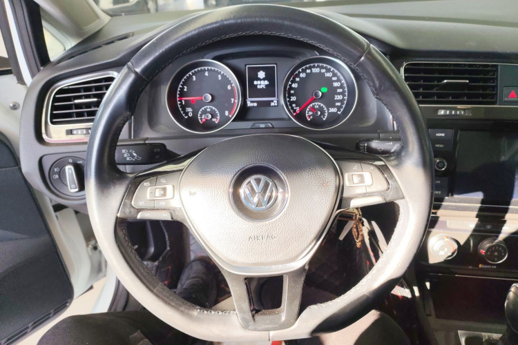 大众 高尔夫 2019款 200TSI DSG舒适进取版 国VI中控内饰13