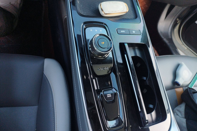 埃安 AION S Plus 2021款 80 超长续航版局部细节18