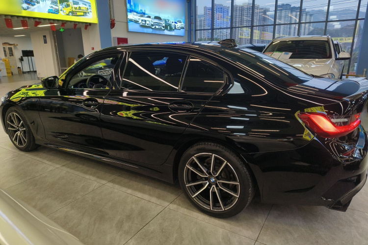 宝马3系 2021款 改款 320Li M运动套装车身外观4