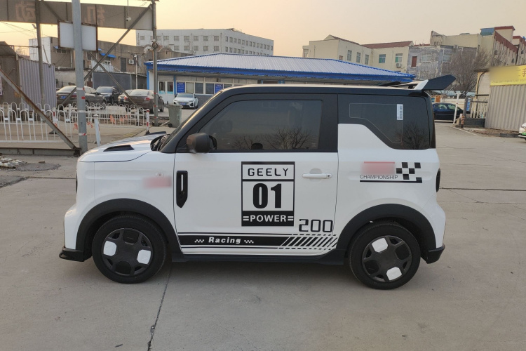 吉利银河 2025款 210km 熊猫卡丁车身外观6003