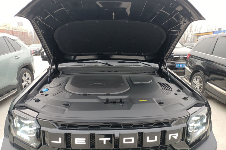 捷途旅行者 2023款 2.0T 四驱穿越PRO+机舱底盘24