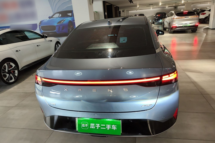 小鹏P5 2021款 550P车身外观6