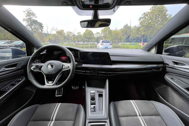 大众 高尔夫 2023款 改款 280TSI DSG R-Line Lite中控内饰7001