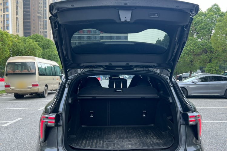 领克01 EM-P 2023款 1.5TD EM-P AM车身外观6002