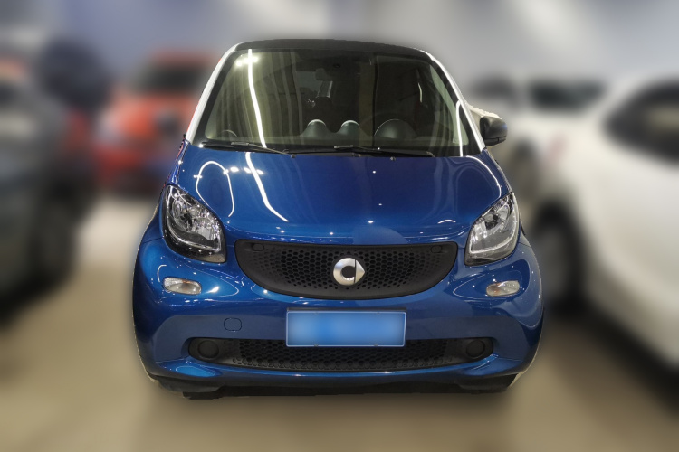smart fortwo 2018款 1.0L 52千瓦硬顶灵动版 国V车身外观2