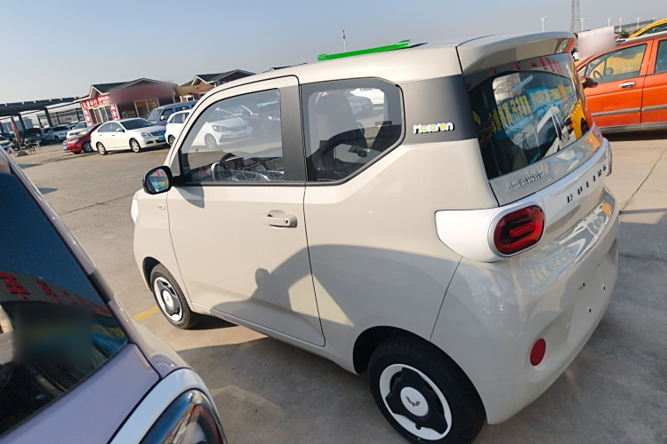 五菱汽车 宏光MINIEV 2024款 第三代 215km 青春版车身外观4