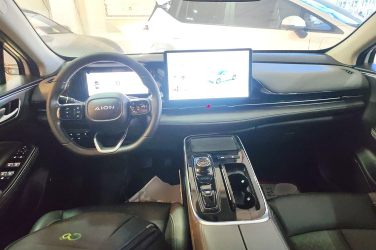埃安 AION S Plus 2023款 70 智领版 磷酸铁锂中控内饰7002