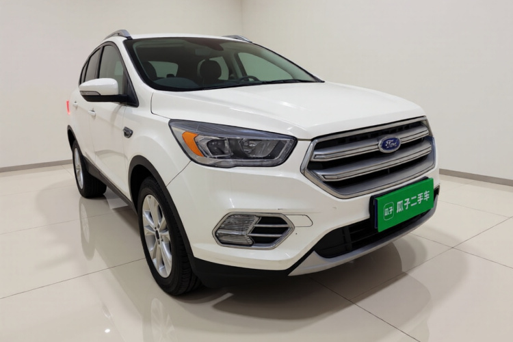 福特 翼虎 2018款 改款 EcoBoost 180 两驱铂翼型车身外观3