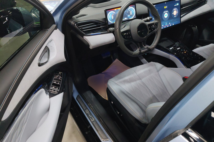 比亚迪 海豹 2022款 650km 四驱性能版中控内饰20