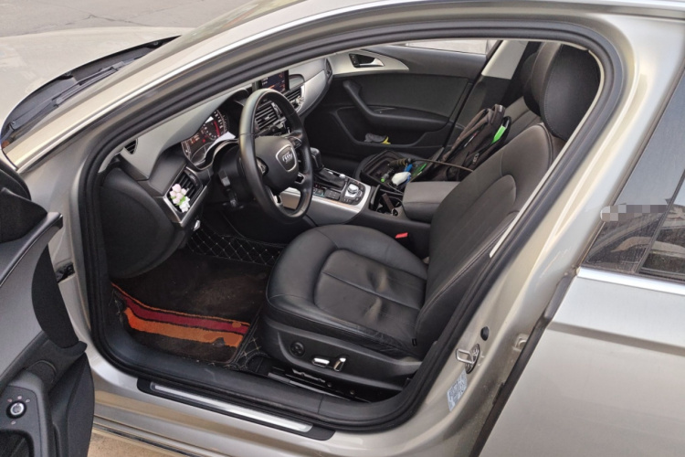 奥迪A6L 2017款 TFSI 技术型中控内饰19