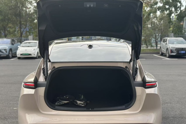 蔚来ET5 2022款 75kWh车身外观6007