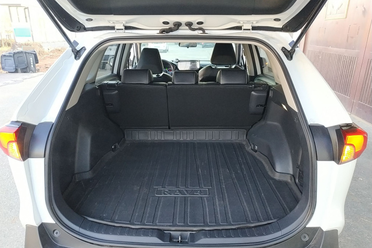 丰田 RAV4荣放 2023款 2.0L CVT两驱都市版局部细节23