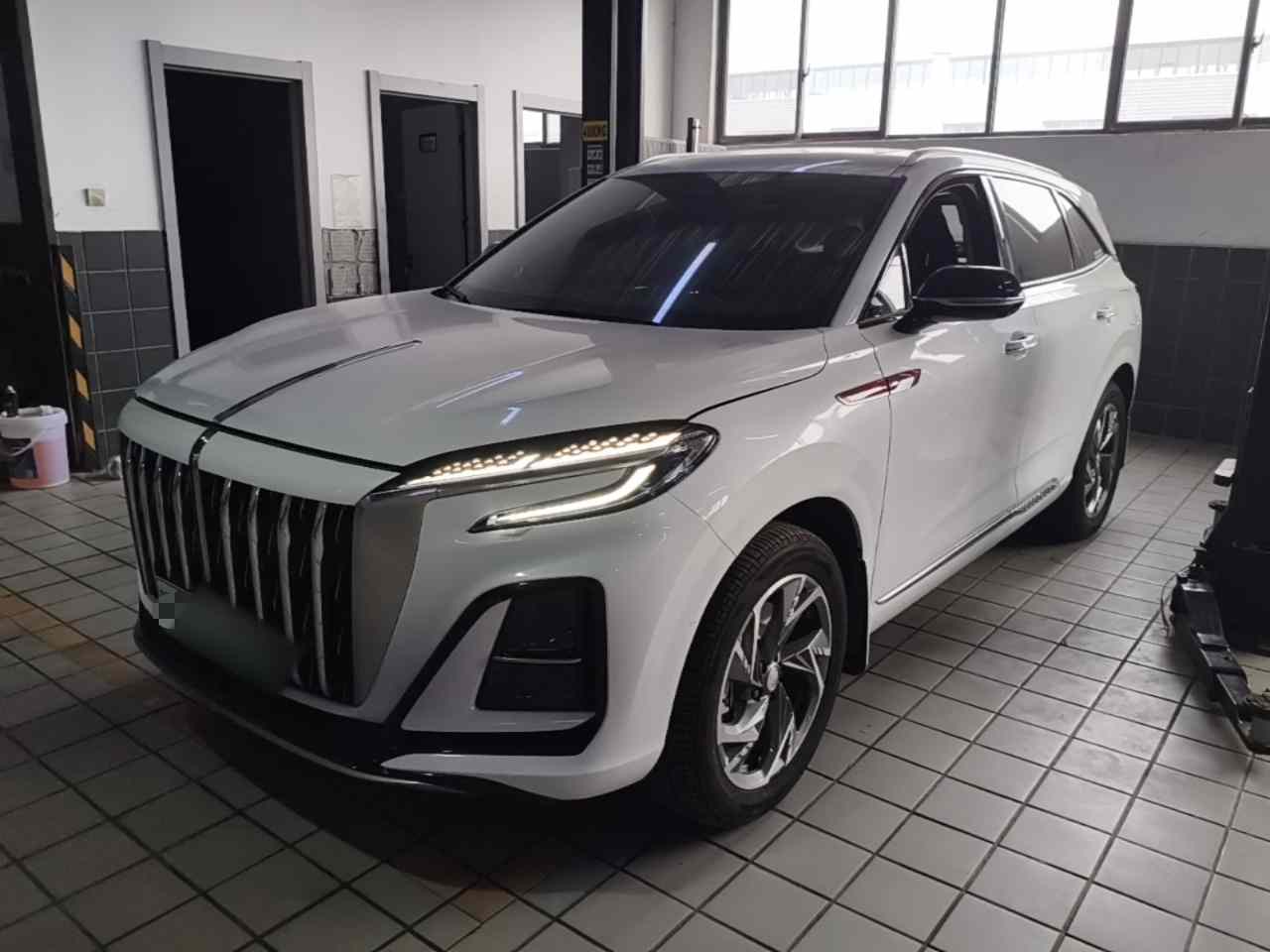 红旗HS3 PHEV 2024款 115km 劲为版(2)