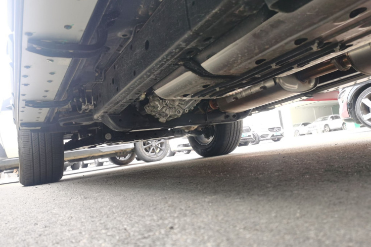 坦克400 2025款 2.0T 汽油版局部细节9002