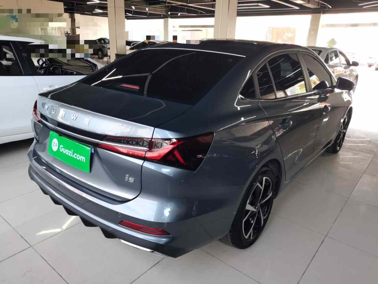 荣威i5 2023款 1.5L CVT尊荣版(4)