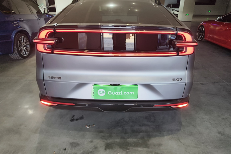 长安启源E07 2025款 纯电 四驱 90kWh Ultra高性能版车身外观6