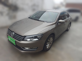大众 帕萨特 2013款 1.8TSI DSG尊荣版