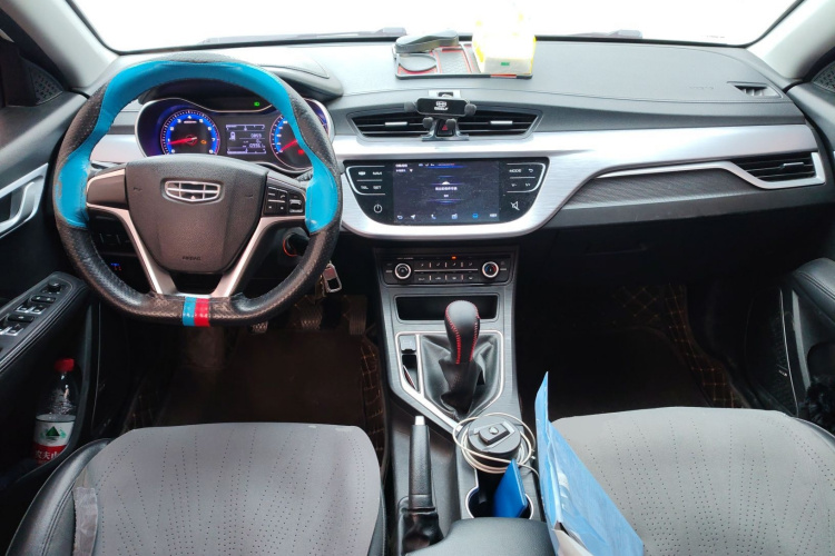 吉利汽车 远景 2020款 1.5L 手动亚运版中控内饰12