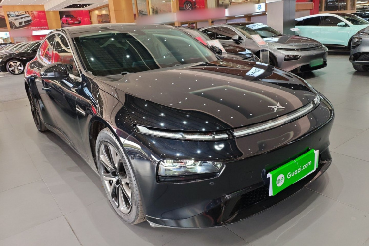 小鹏P7 2022款 480N+车身外观3