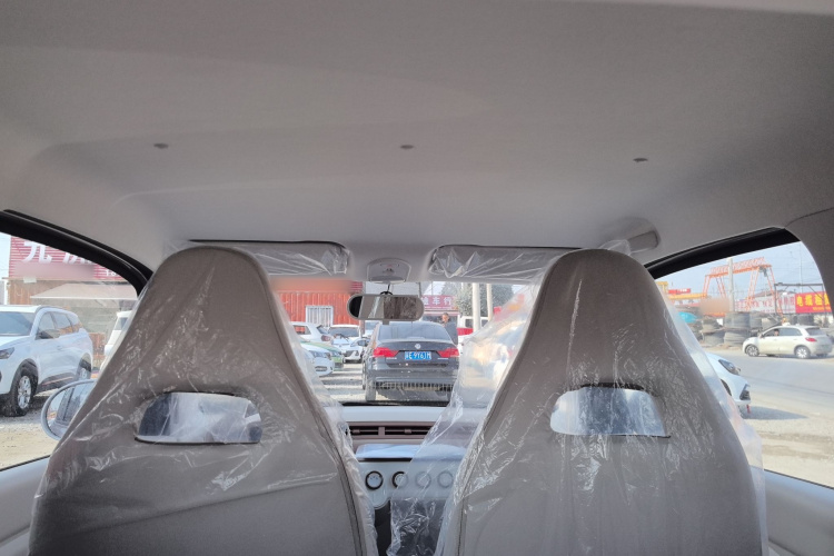 奔腾小马 2026款 222km 萌趣马 Plus中控内饰22