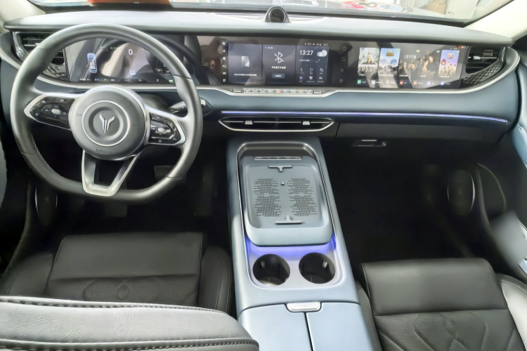 岚图汽车 岚图FREE 2024款 超长续航智驾版中控内饰7001