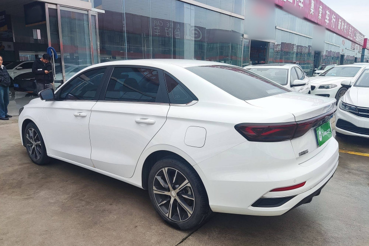 吉利汽车 帝豪 2022款 第4代 1.5L CVT旗舰型车身外观6005