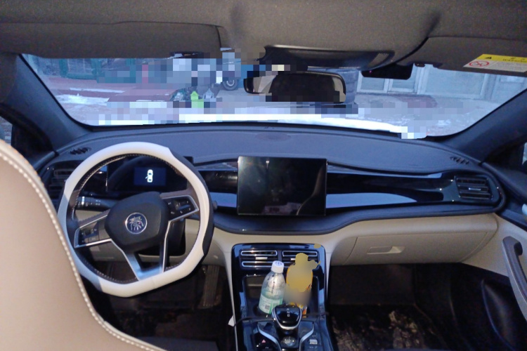 比亚迪 秦PLUS 2023款 冠军版 DM-i 55KM领先型中控内饰12