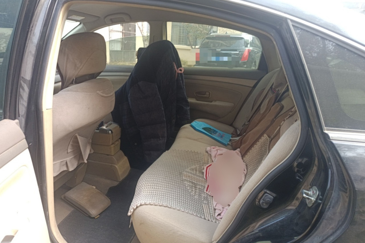 日产 轩逸 2016款 经典 1.6XE 手动舒适版中控内饰21