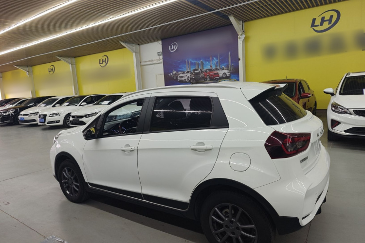 吉利汽车 远景X3 2021款 PRO 1.5L 手动精英型车身外观4