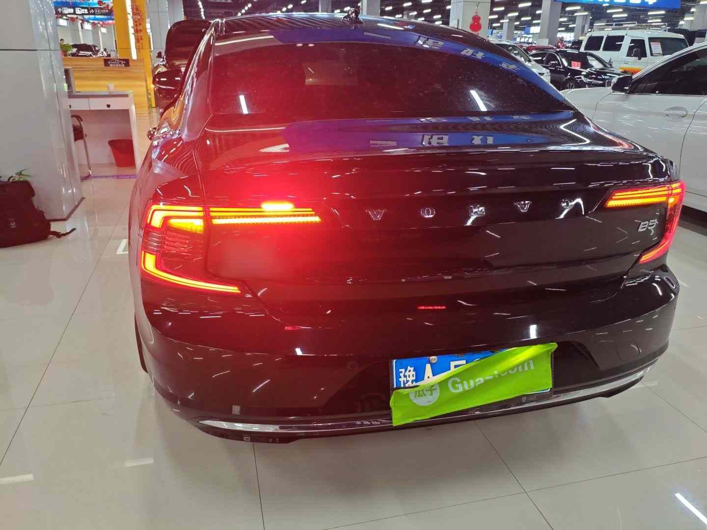 沃尔沃S90 2024款 B5 智远豪华版(3)