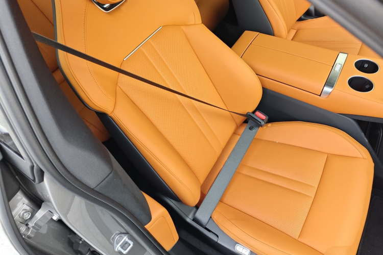 小米汽车 小米YU7 2025款 超长续航后驱版局部细节41