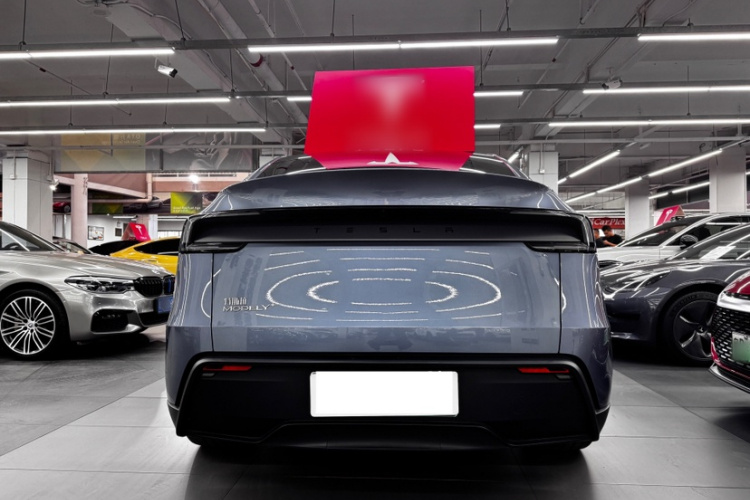 特斯拉 Model Y 2025款 长续航全轮驱动版车身外观6007