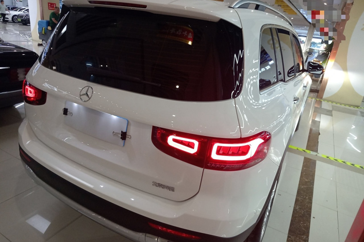 奔驰GLB 2021款 GLB 200 动感型车身外观6005