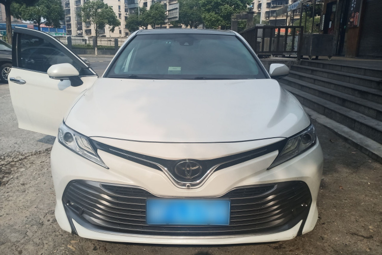 丰田 凯美瑞 2019款 2.5G 豪华版 国VI车身外观2