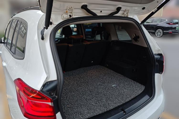 宝马2系多功能旅行车 2015款 218i 运动设计套装局部细节23