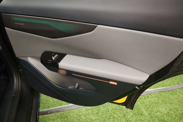 领克07 2024款 EM-P 126长续航 Halo中控内饰7006