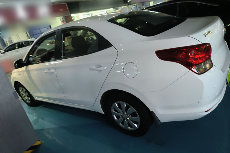 现代 瑞纳 2017款 1.4L 手动焕新版 国V车身外观4