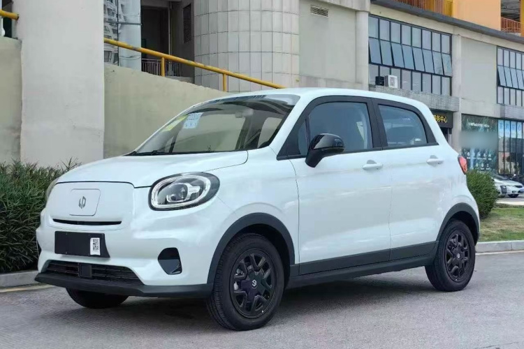 零跑汽车 零跑T03 2025款 310舒享版车身外观1