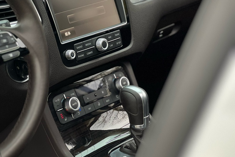 大众 途锐 2015款 3.0TSI 高配型局部细节18