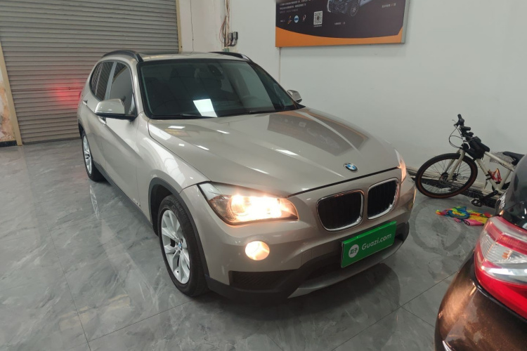 宝马X1 2013款 sDrive18i 时尚型车身外观3