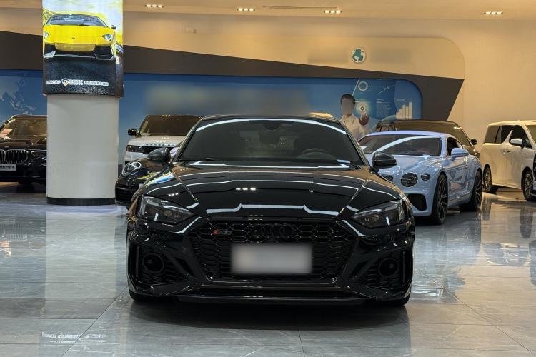 奥迪RS 5 2023款  RS 5 2.9T Sportback 暗金版车身外观6001