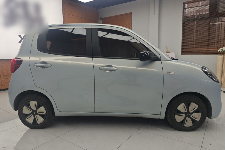 五菱汽车 宏光MINIEV 2025款 四门版 进阶款车身外观6002