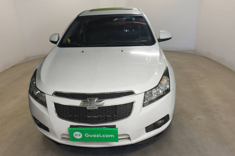 雪佛兰 科鲁兹 2013款 掀背 1.6T 自动旗舰型车身外观2