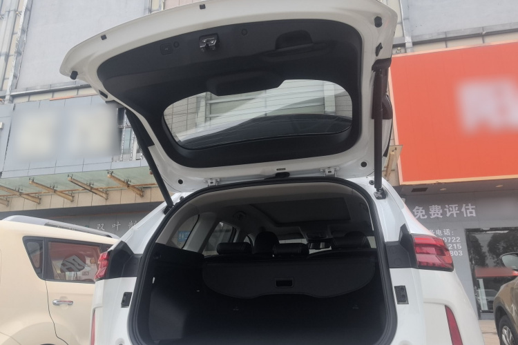 哈弗H6 2021款 第三代 1.5T 自动两驱Supreme机舱底盘23