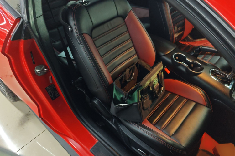 福特 Mustang 2016款 2.3T 性能版局部细节41