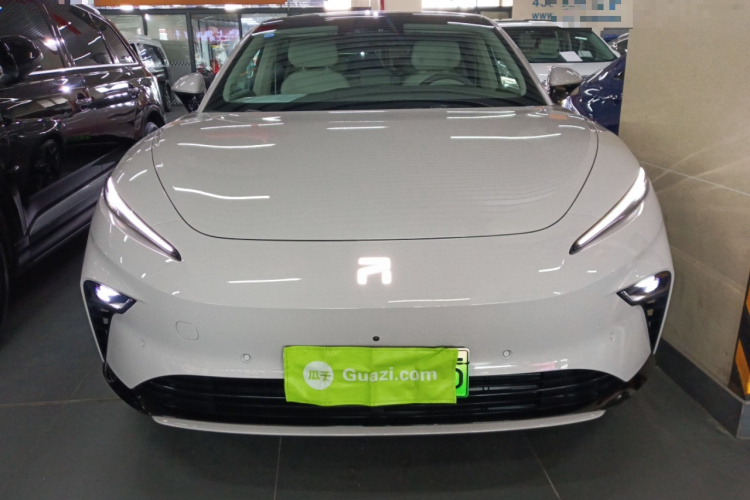 飞凡汽车 飞凡F7 2023款 改款 性能Pro版车身外观2