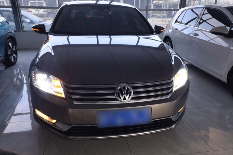 大众 迈腾 2016款 1.8TSI 智享豪华型车身外观2