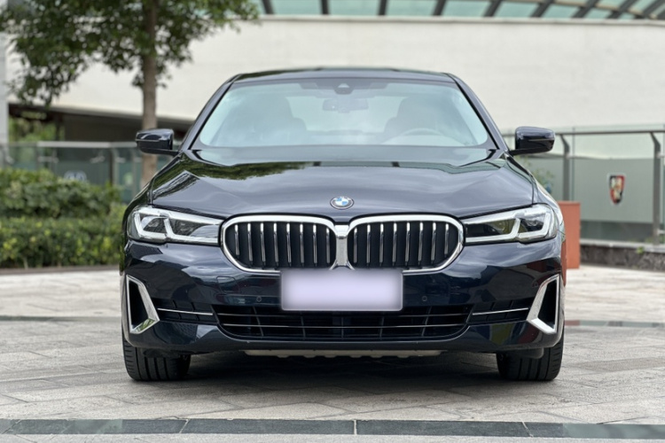 宝马5系 2022款 525Li 豪华套装车身外观6004